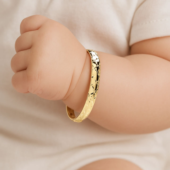 9ct Gold Diamond-Cut Expandable Baby Bangle
