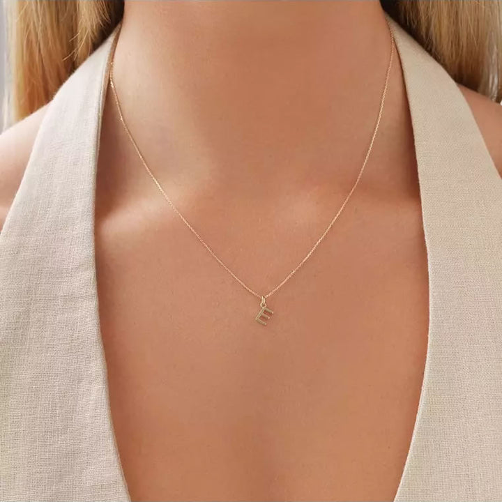 9ct Gold Initial E Pendant