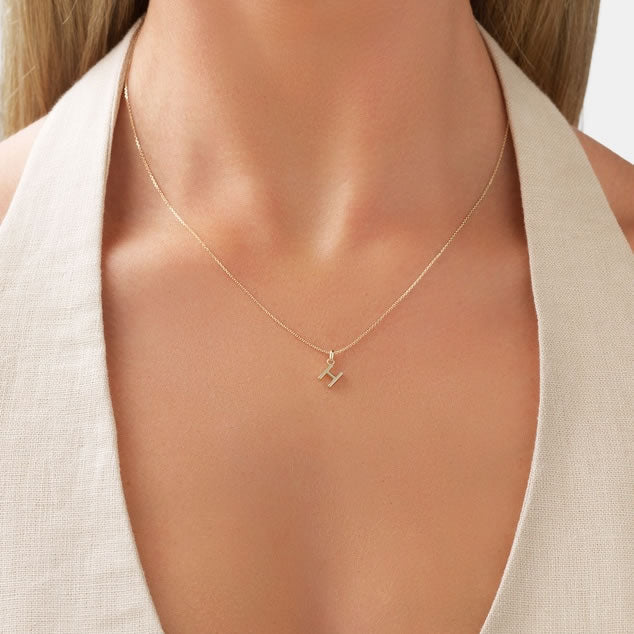 9ct Gold Initial H Pendant