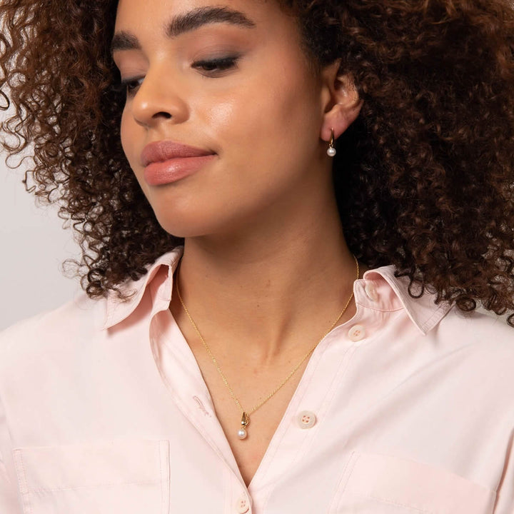 9ct Gold Pearl Pendant Model