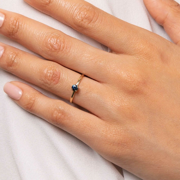 9ct Gold Teal Sapphire Ring