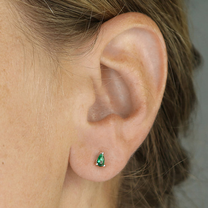 Silver Emerald Green Teardrop Stud Earrings