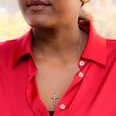 9ct White Gold Crucifix Cross Pendant