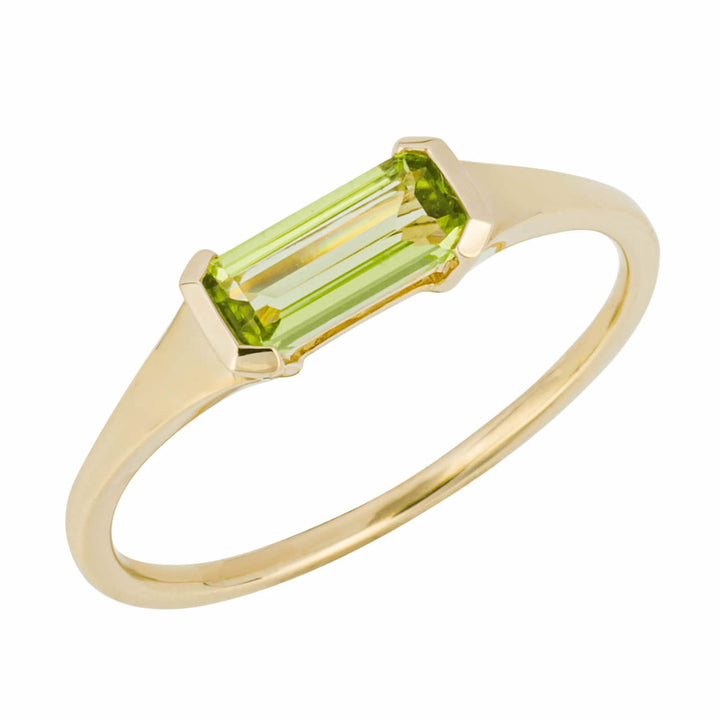 9ct Gold Elongated Peridot Ring
