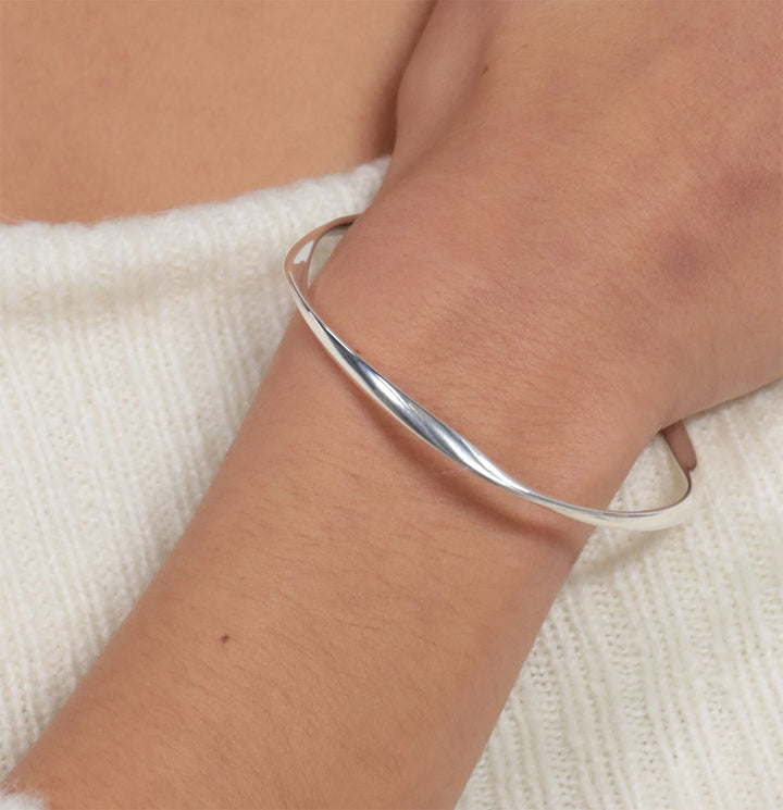 Sterling Silver Twist Bangle