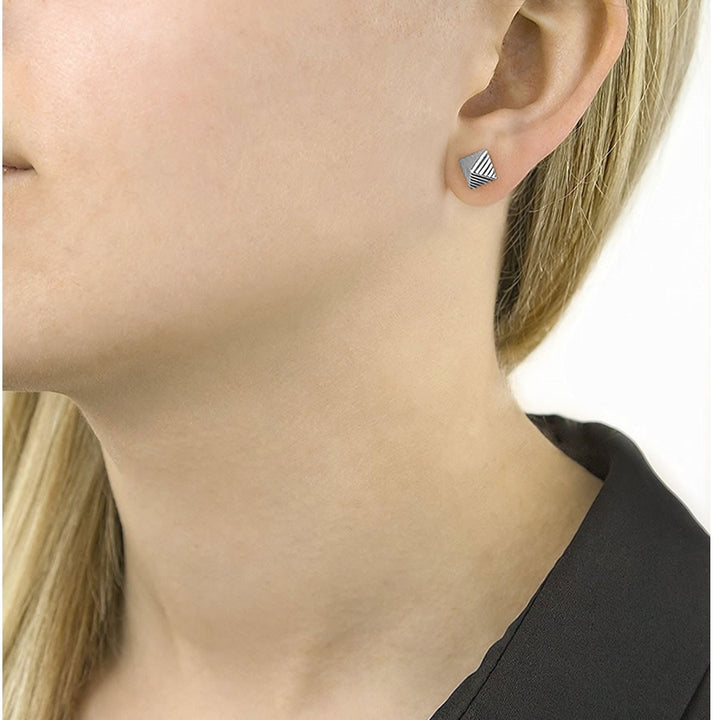 9ct White Gold Pyramid Stud Earrings