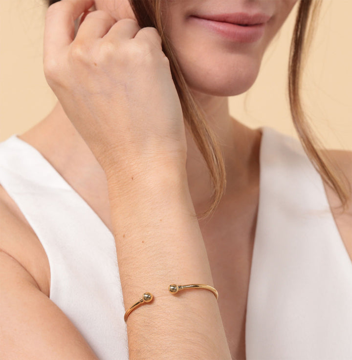 Women's 9ct Gold Torque Bangle