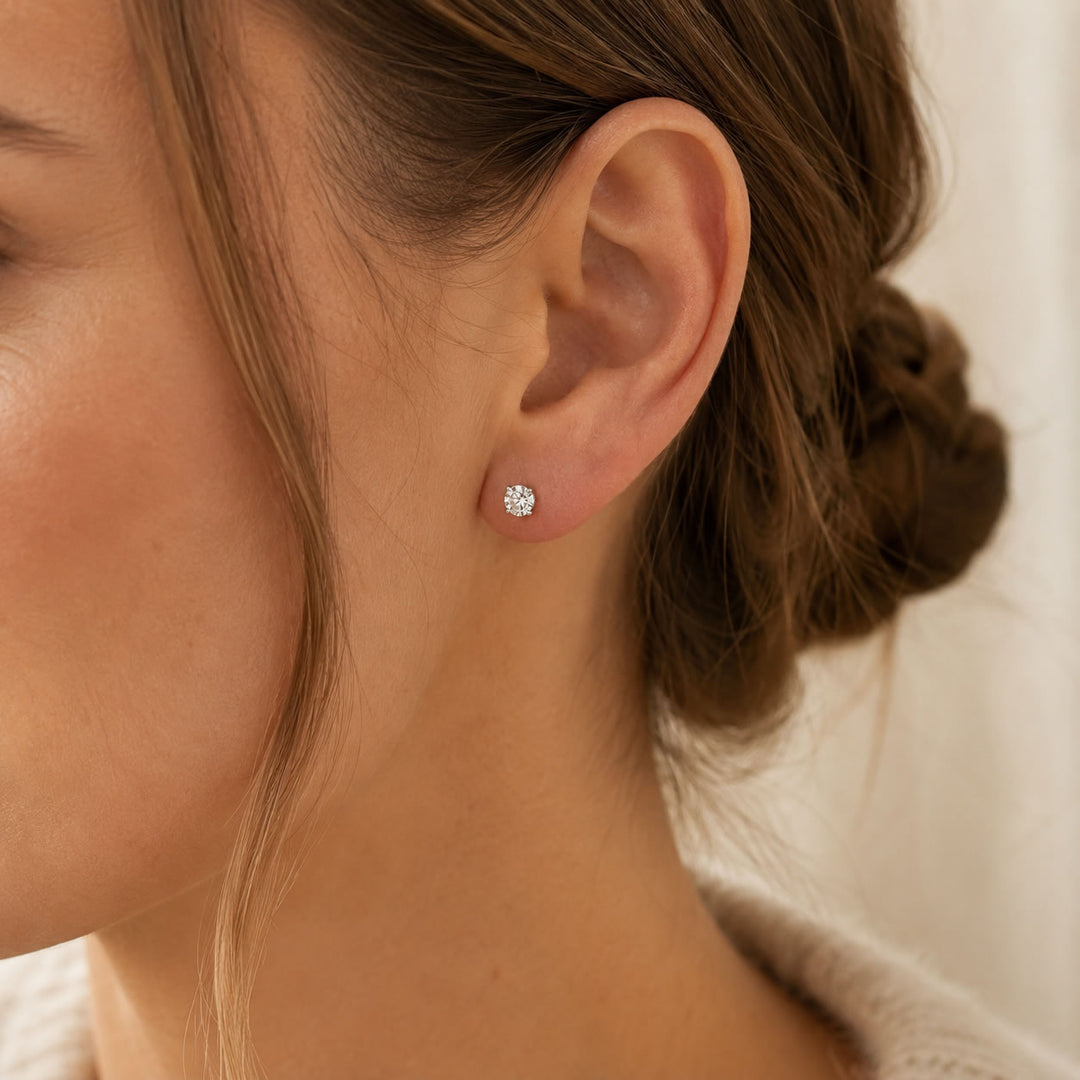 18ct White Gold 1.00ct Lab Diamond Stud Earrings