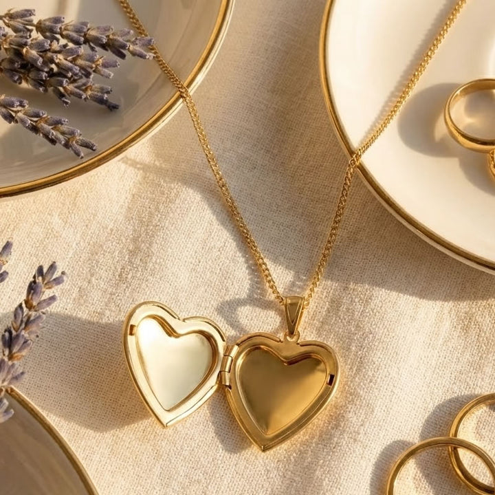 9ct Gold Angel Wing Heart Locket