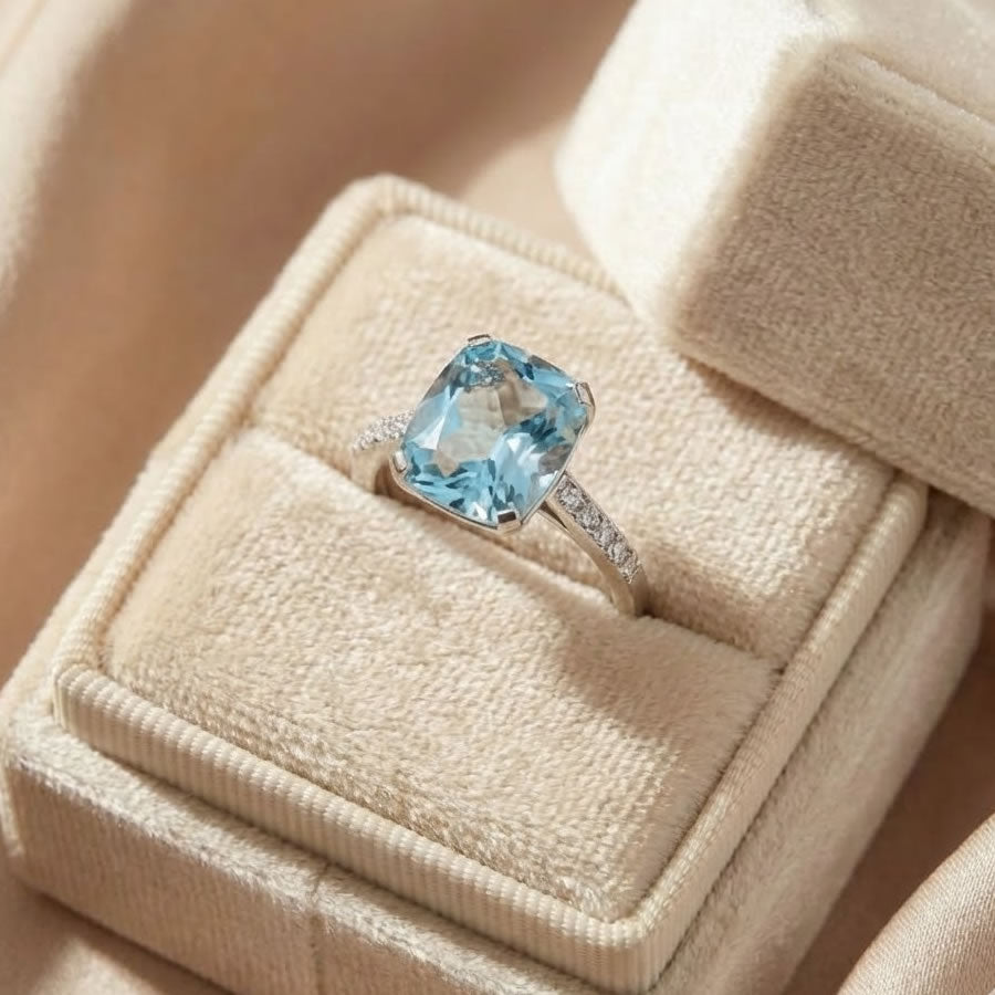 9ct White Gold Blue Topaz &amp; Diamond Ring