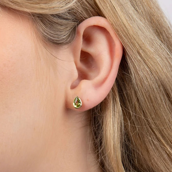 9ct Gold Peridot Teardrop Stud Earrings