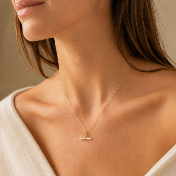 9ct Gold Mother of Pearl T-bar Necklace