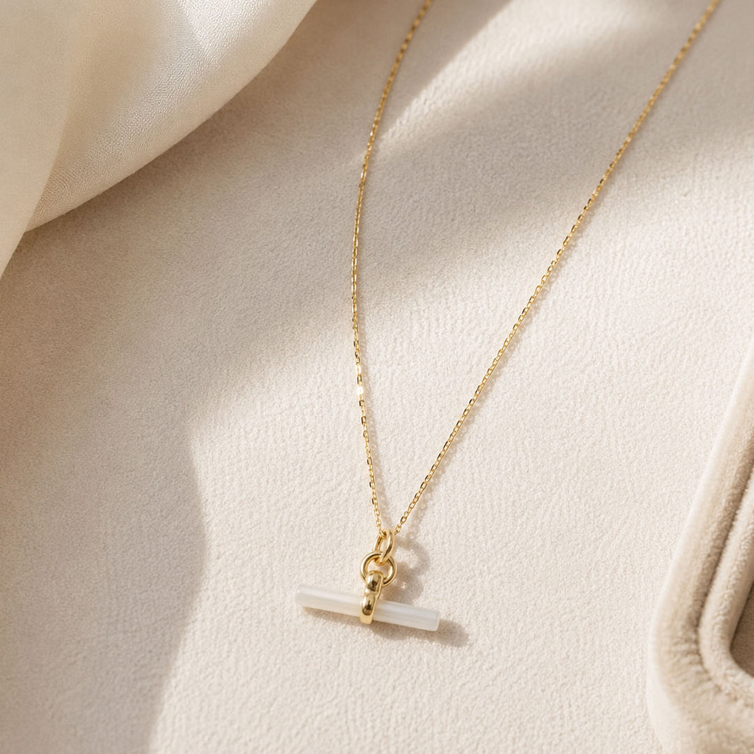 9ct Gold Mother of Pearl T-bar Necklace