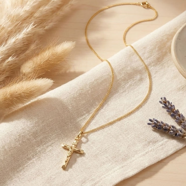 Women's 9ct Gold Crucifix Cross Pendant