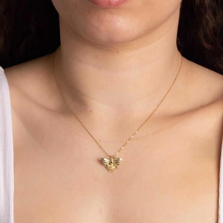 9ct Gold Bee Necklace