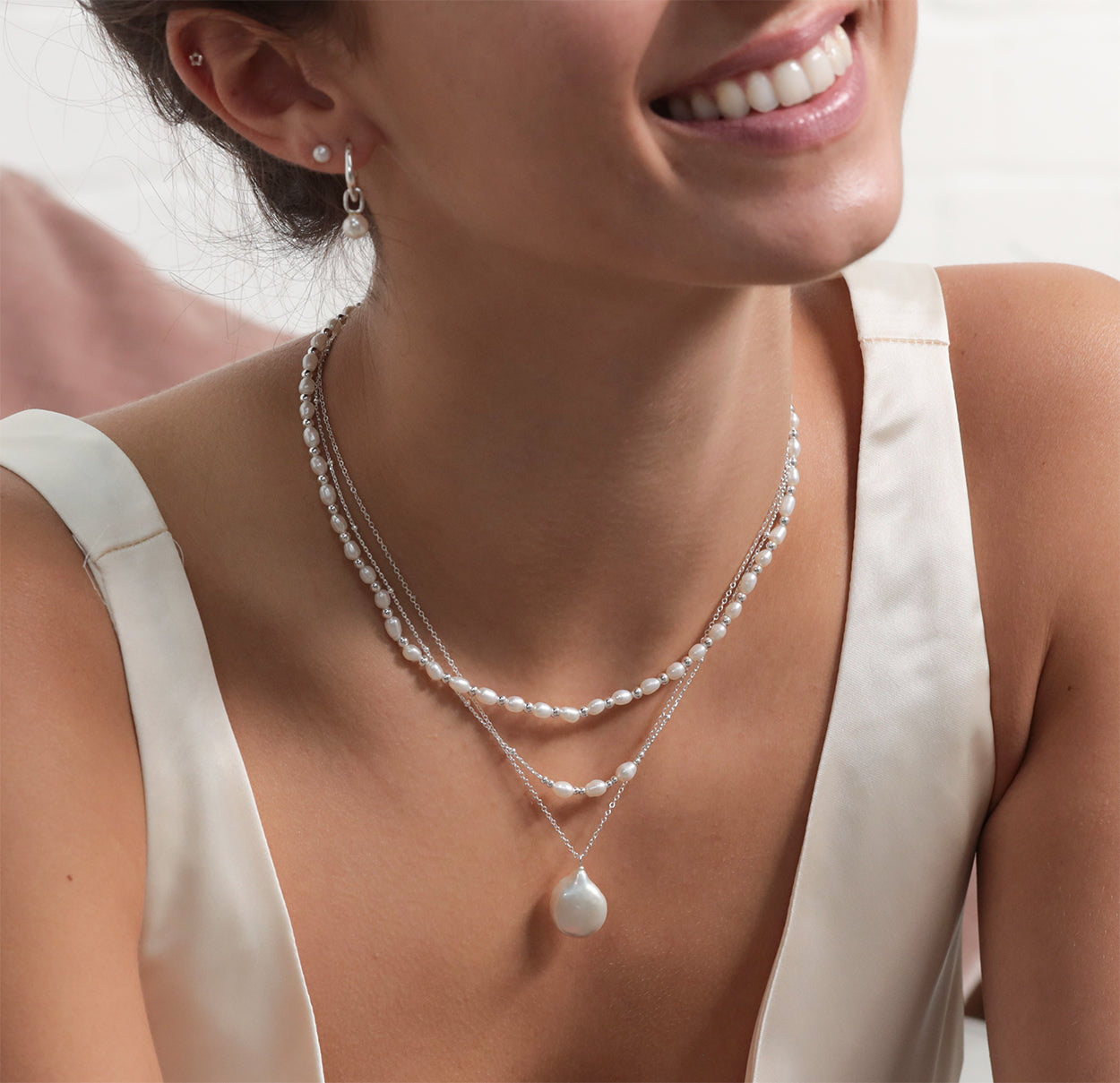 Silver pearl hot sale choker necklace