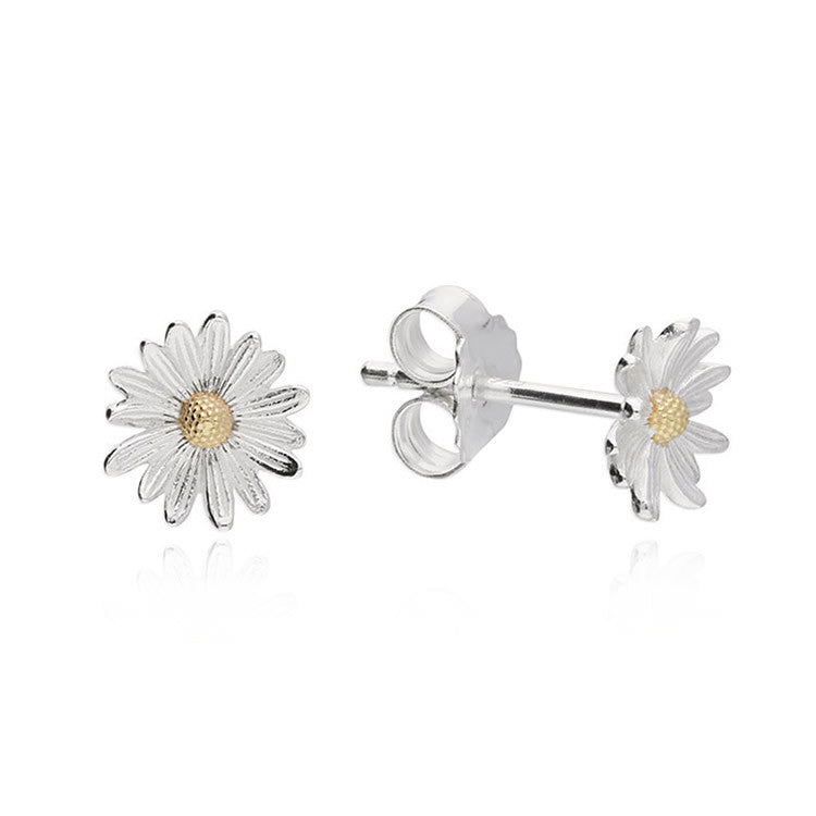 Sterling Silver April Birth Flower Daisy Stud Earrings